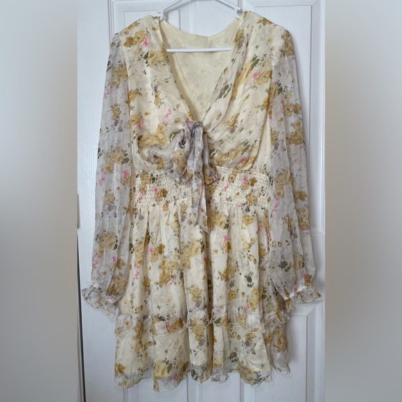 White/Yellow Floral Tie-Front Mini Dress Size 2X - Picture 2 of 4